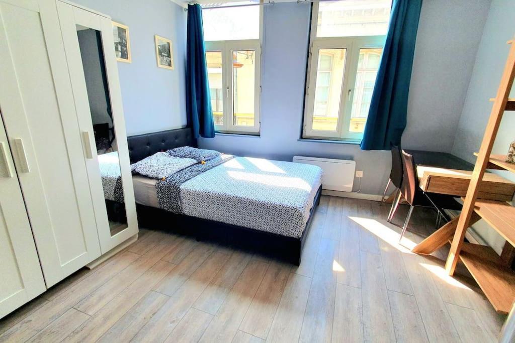 Appartement Hypercentre 301 +Wifi+Independant+ Cuisine Toilette Salle De Bain Privative Valenciennes Exterior photo