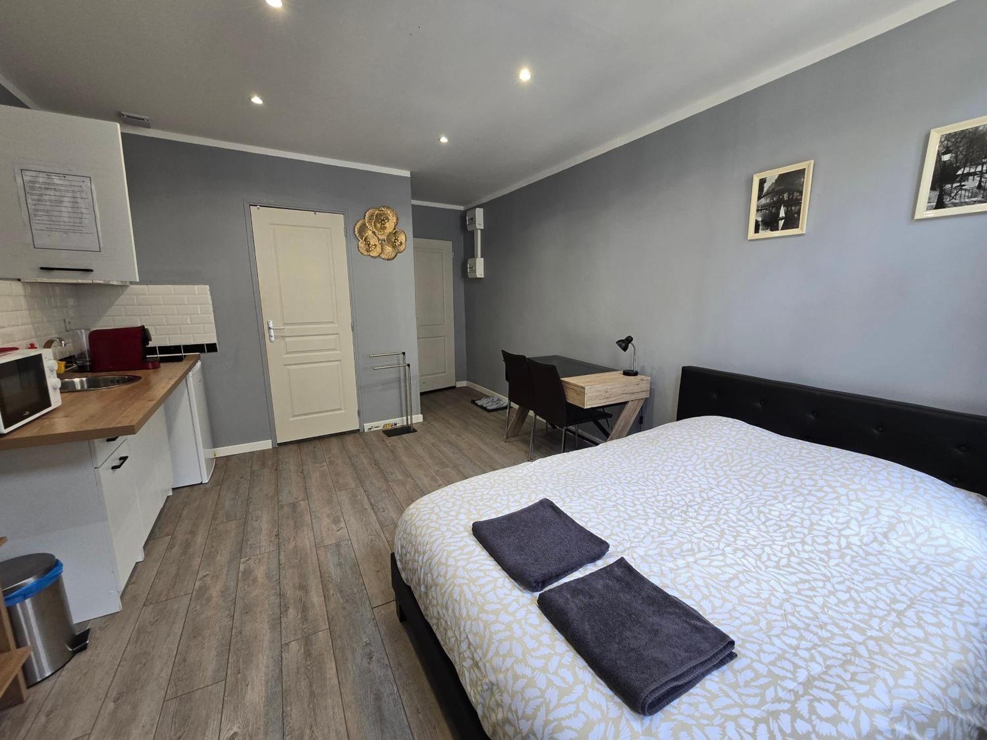 Appartement Hypercentre 301 +Wifi+Independant+ Cuisine Toilette Salle De Bain Privative Valenciennes Exterior photo